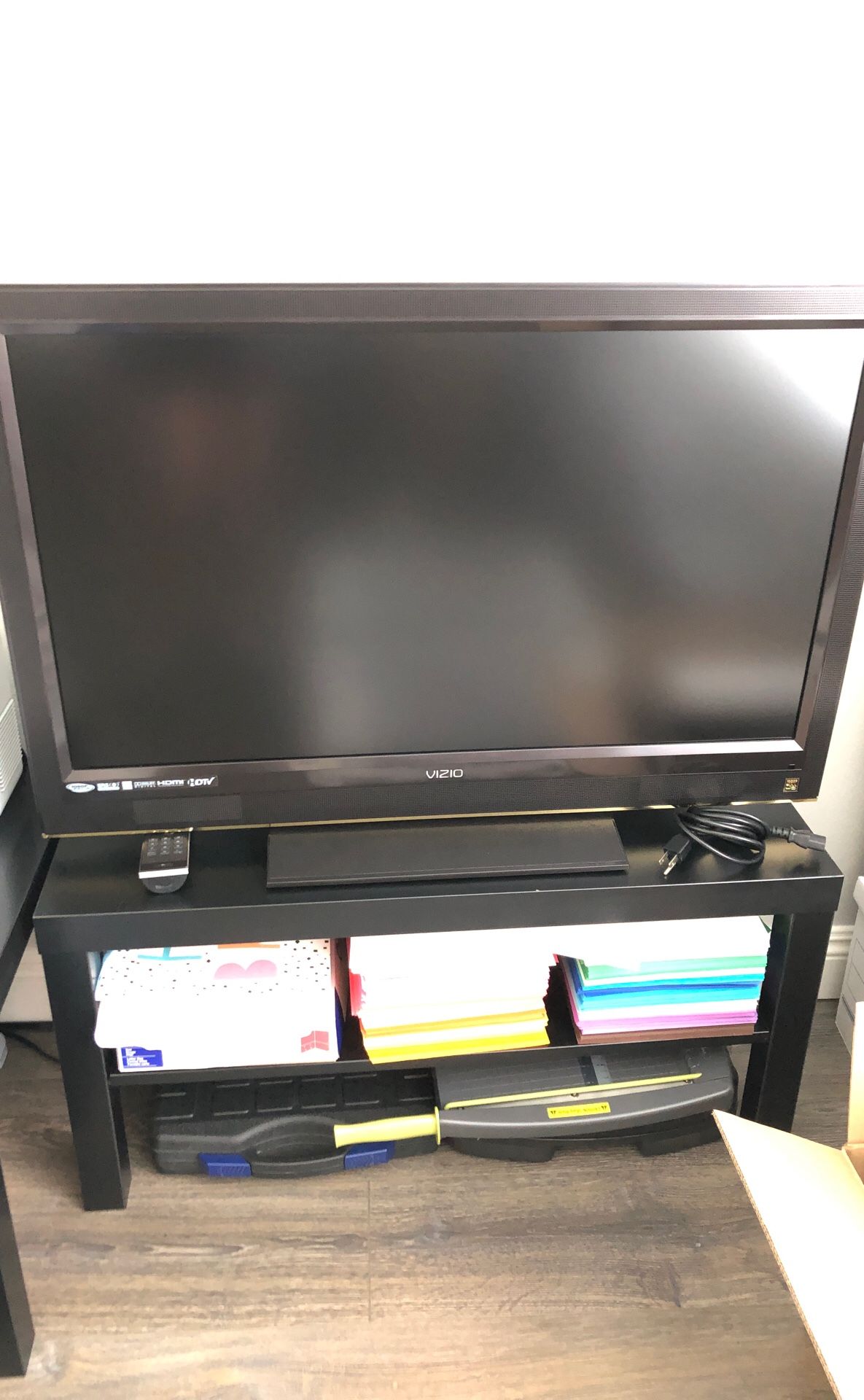 Vizio tv and tv stand