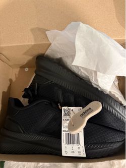 Adidas Tennis Shoes