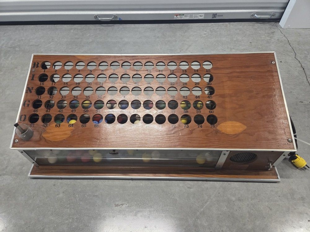 VERY LARGE VINTAGE BINGO TABLE/BOARD