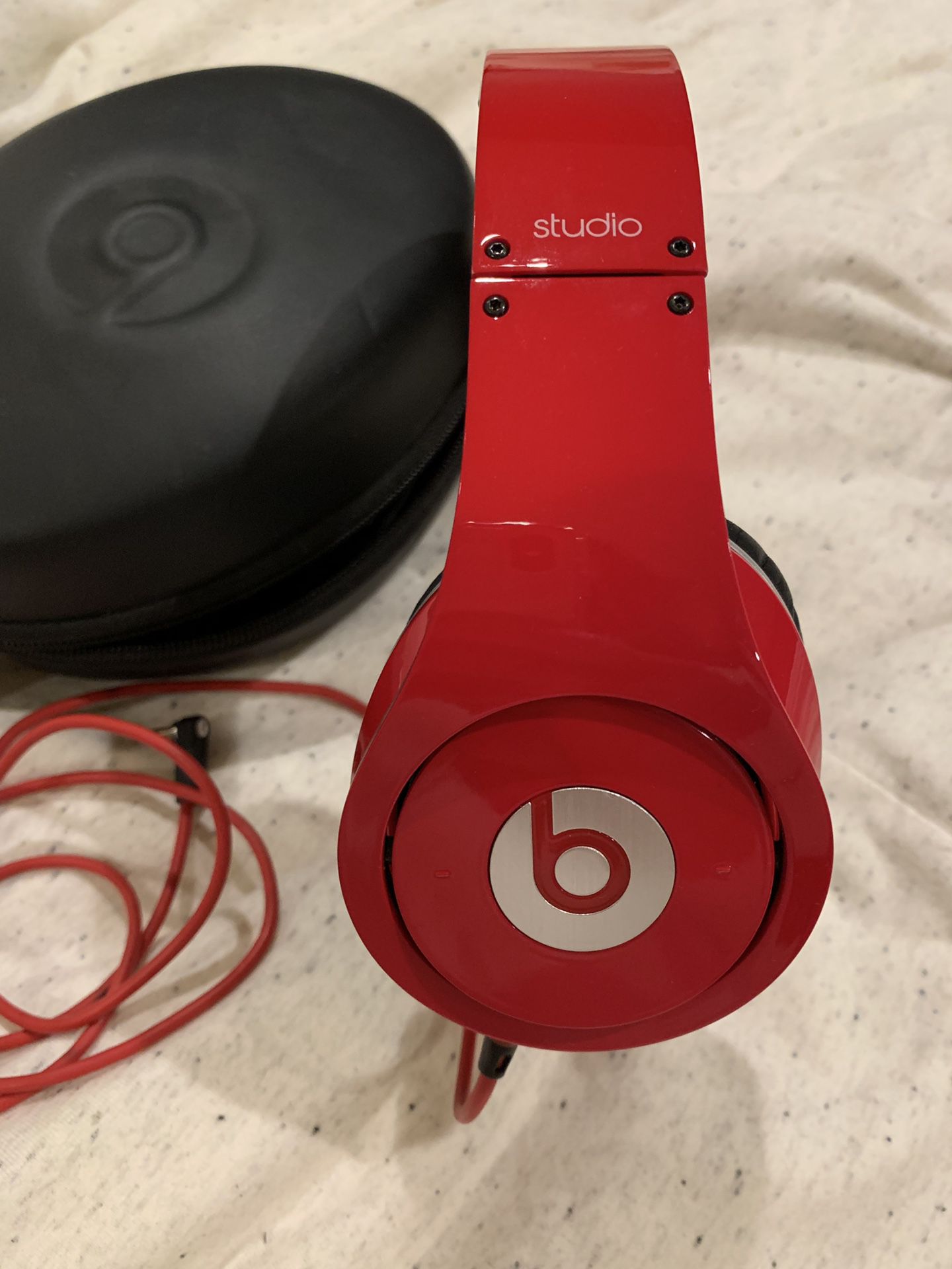Beats by Dre Studio Red