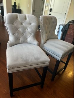 2 Bar Stool Chairs Gray