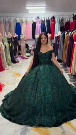 Vestidos De Quinceañera Color Verde Oscuro