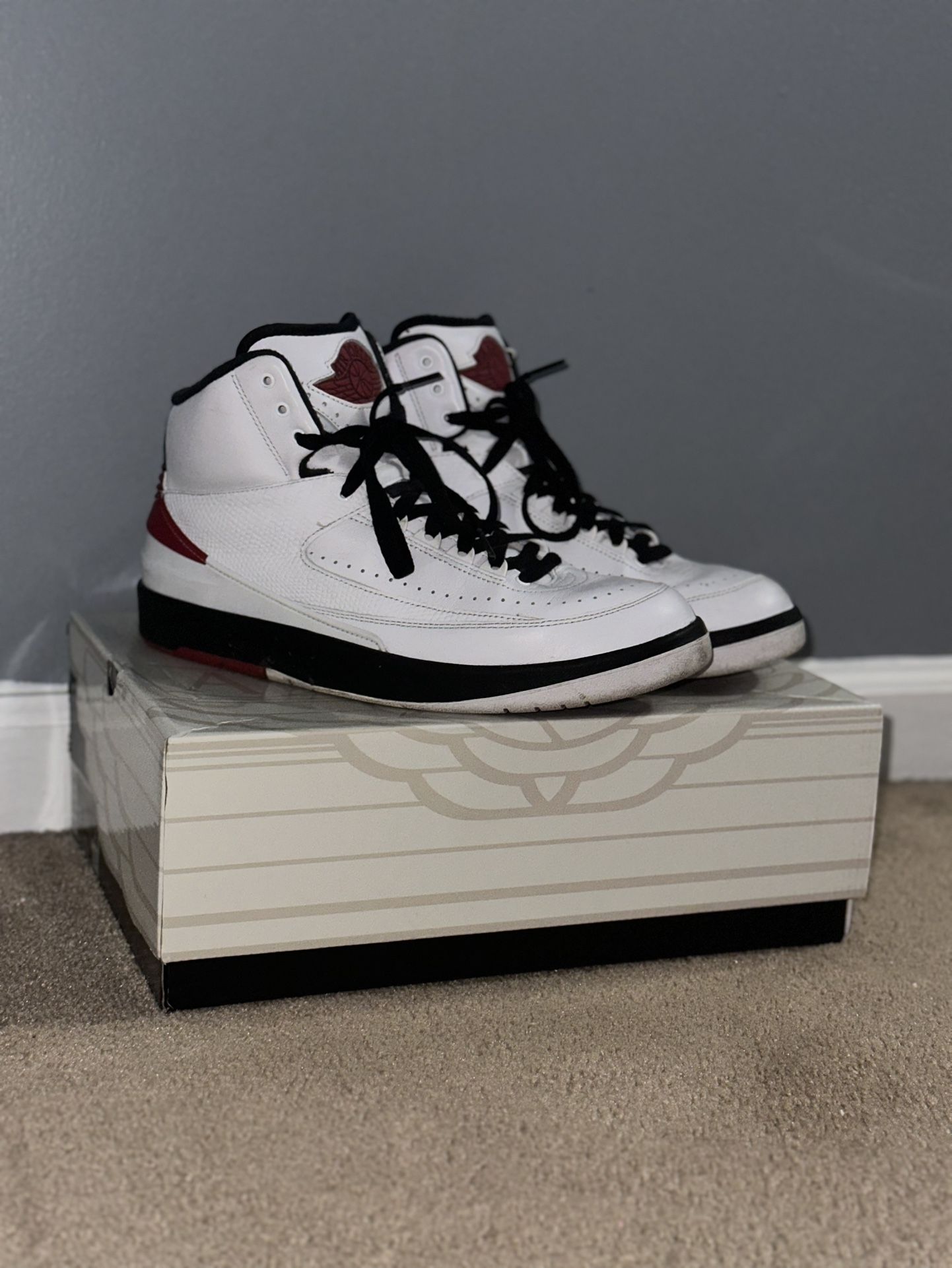 Air Jordan 2 Chicago