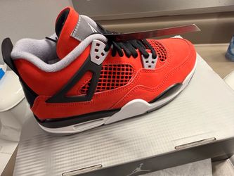Jordan 4s
