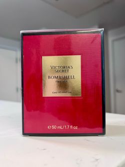 Victoria’s Secret Bombshell Intense Eau de Parfum 1.7 oz NEW
