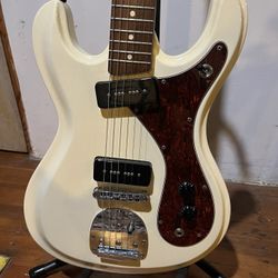 Aria DM-01 Mosrite Style Johnny Ramone Ventures Guitar 