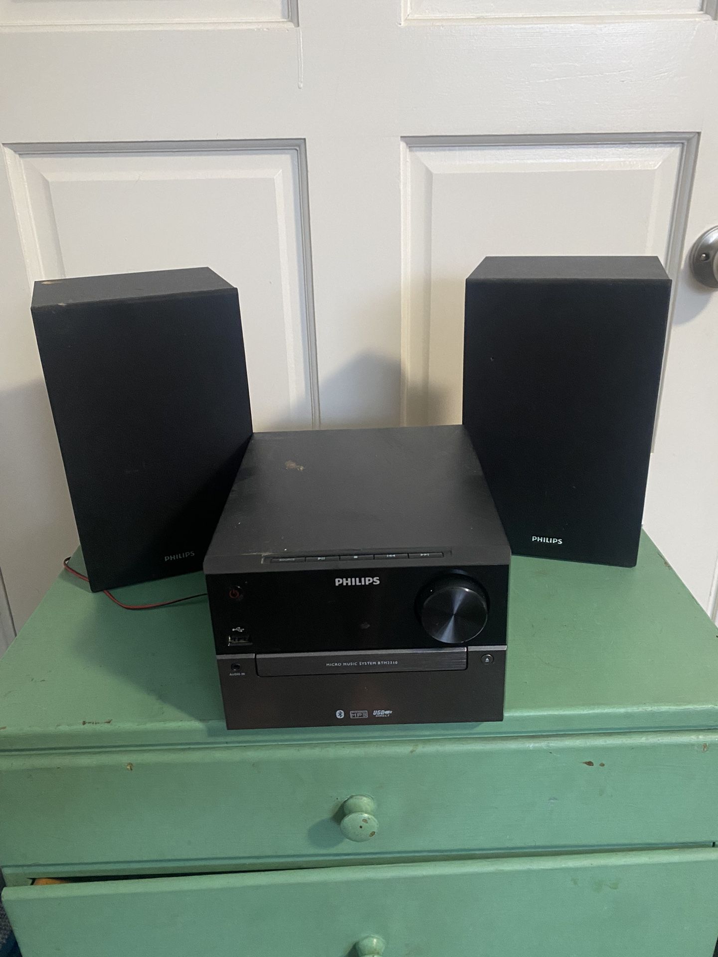 Philips CD Player & Speakers
