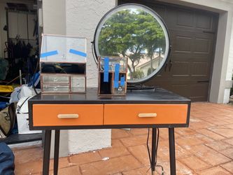 Table vanity set + additional storage