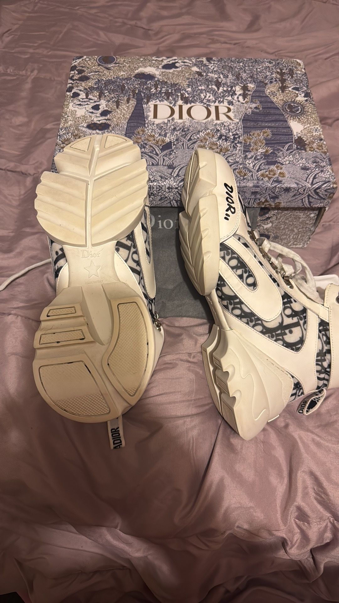Women’s Sneakers