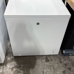 GE Chest Freezer 7 CU FT
