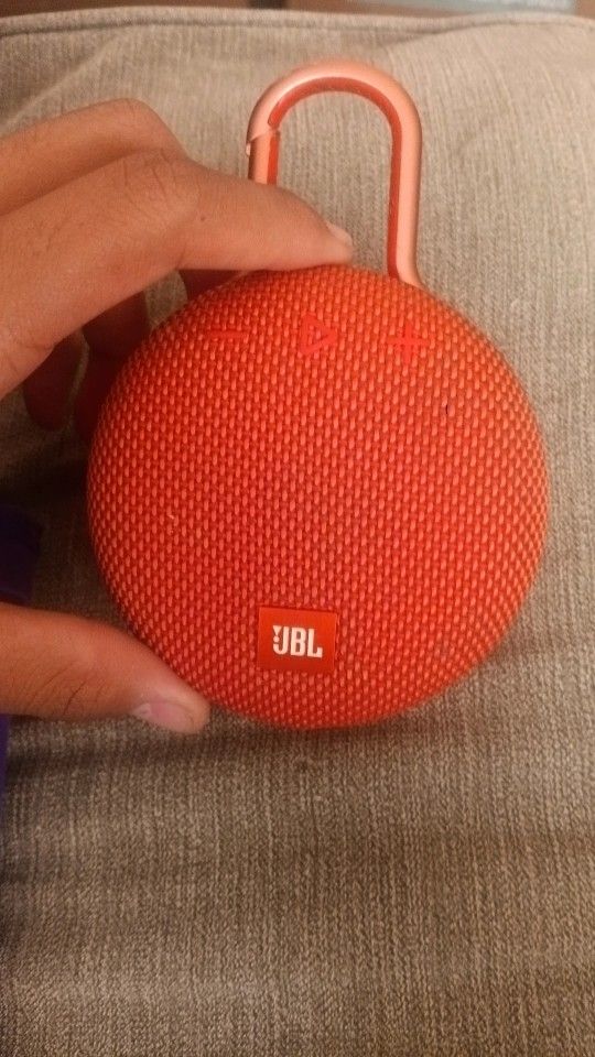 JBL Clip 3