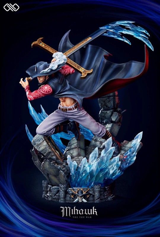 Dracule Mihawk Statue