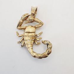 14k gold scorpion pendant