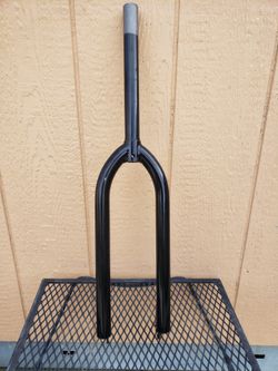 Bicycle Forks 26 Inch. 1 1/8 Headtube