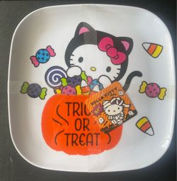 Hello Kitty Halloween Lolita Plates