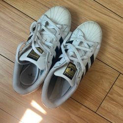 Adidas Superstar Sneakers