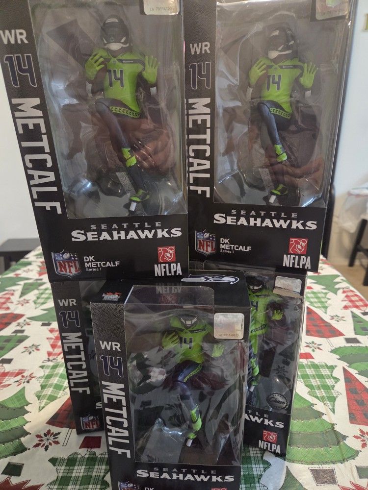 Seattle Sea Hawks DJ Metcalf Figurines..NFL.. Foootball