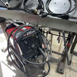 Lincoln Electric 210MP Welder