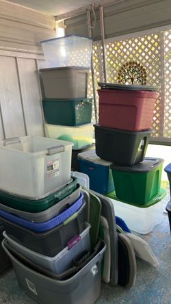 Plastic storage containers Plastic storage containers