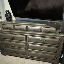 Modern Grey 10 Drawer Dresser — Solid Wood