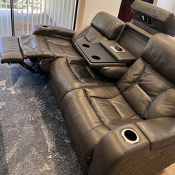 2020 Reclining Sofa, 83 Inches