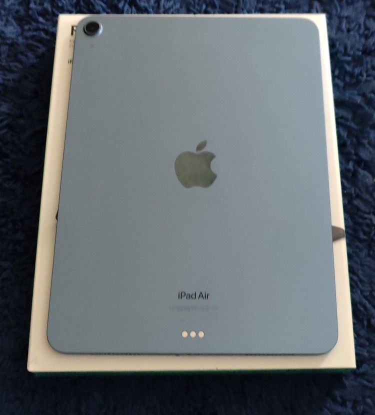 iPad Air M1 $330