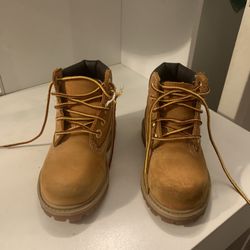 Toddler Tims Size 7