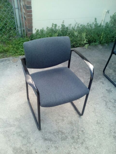 FIVE NICE MATCHING STEELCASE LOBBY CHAIRS