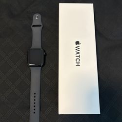 Apple Watch SE 2nd gen 44mm