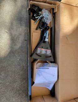 Curt Trailer Hitch with Hardware and Instructions