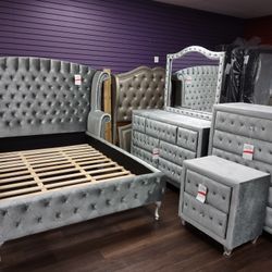 New 4pc Queen Bedroom Set Queen Bedframe Dresser Mirror Nightstand 