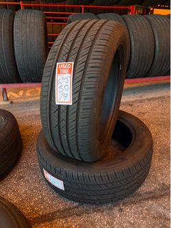 2 showroom tires 245/50/19 Lauren