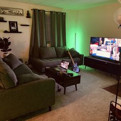 Couch And Chase (Gray) 