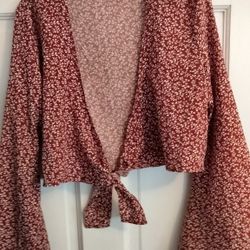 Ladies size sm. Shein Crop Top 