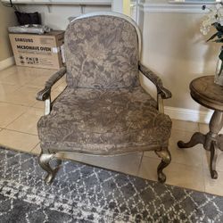 Bassett Accent Chairs 
