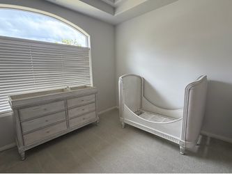 Restoration Hardware Baby & Child Nursery Set – Excellent Condition