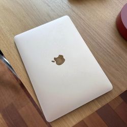 Apple MacBook Air