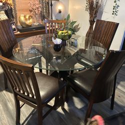 Glass Table & 5 Chairs