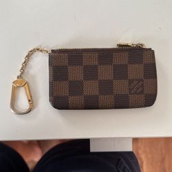 Louie Vuitton Keychain Wallet