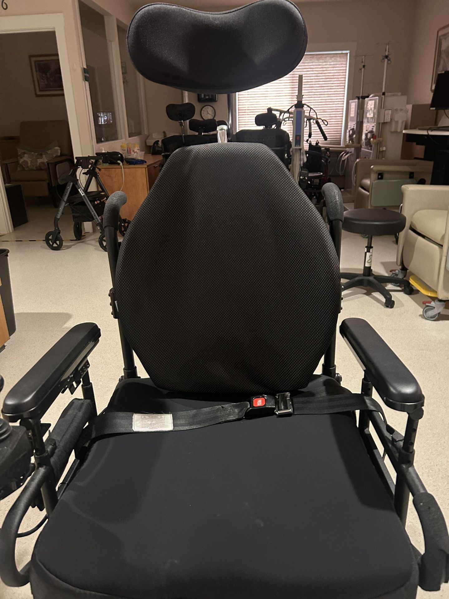 Electric Wheelchair