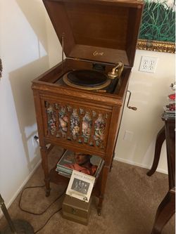 1920s Antique Edison Phonograph Cabinet (With Record Collection)