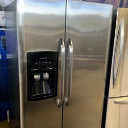 FRIGIDAIRE SIDE BY SIDE REFRIGERATOR STAINLESS 