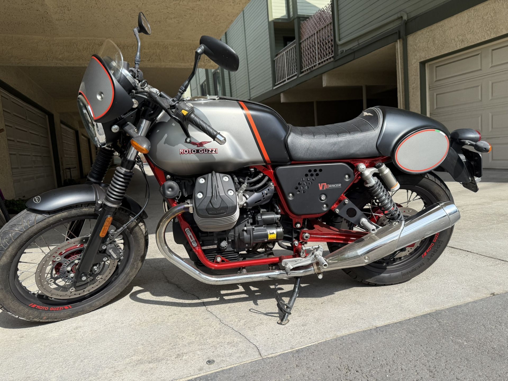 2016 Moto Guzzi V7 II Racer