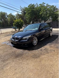 BMW 5 Series 528i Sedan 4D