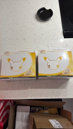 Pokemon 30th anniversary ETB