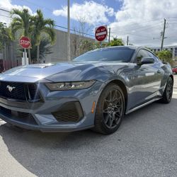 2025 Ford Mustang