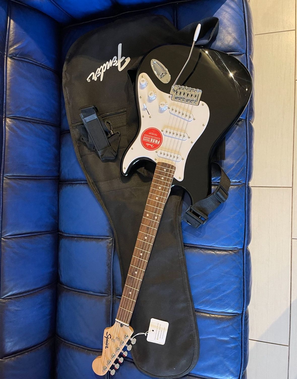 Fender Squier Stratocaster Electric Guitar