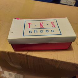 Kids Size 11m White Sandals