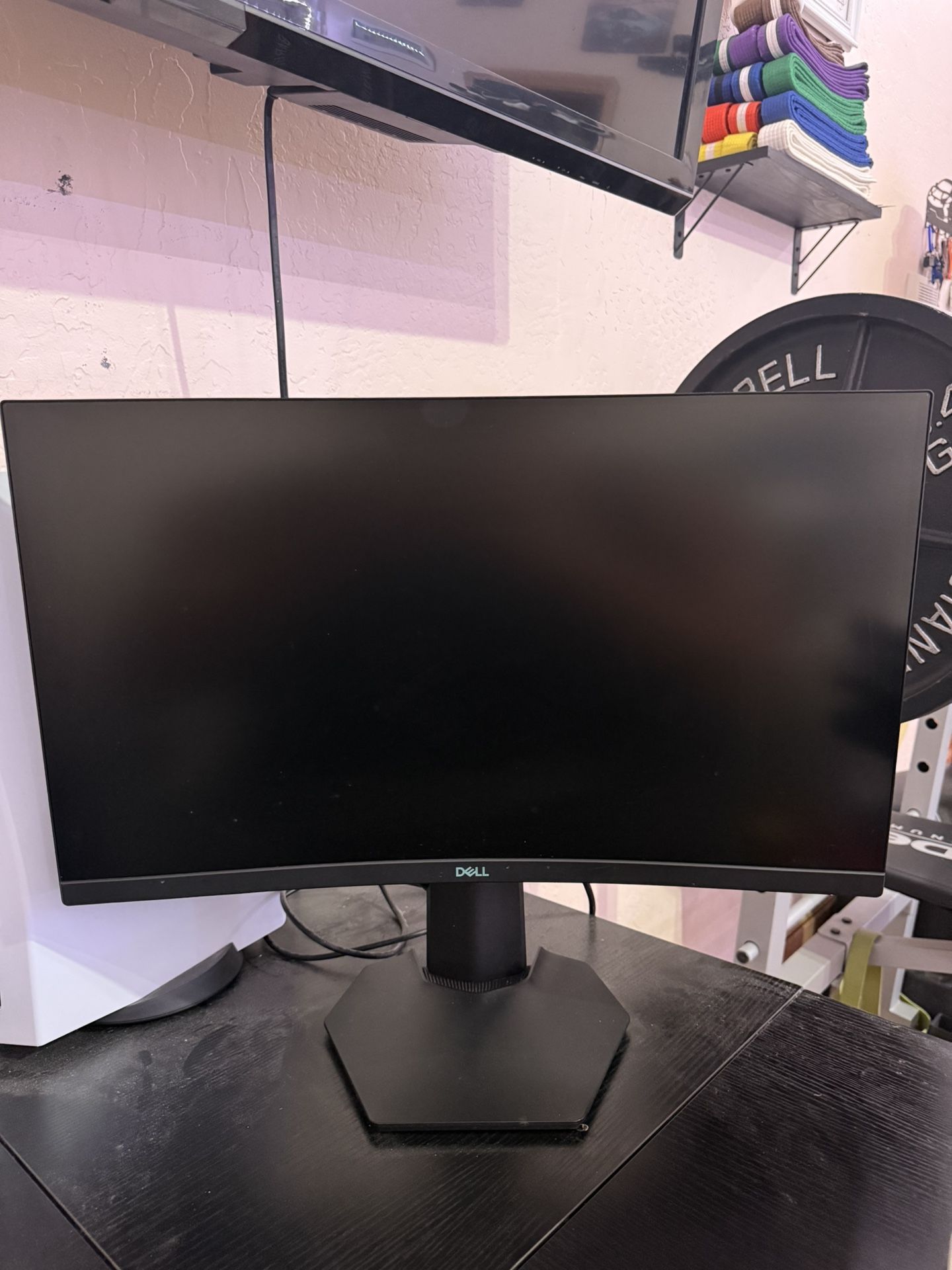 Dell - 24" VA LED FHD Curved Gaming Monitor (HDMI 2.0, Display Port 1.2) - Black