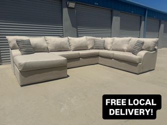 FREE DELIVERY || Living Spaces Meyer Beige 3Pc Sectional